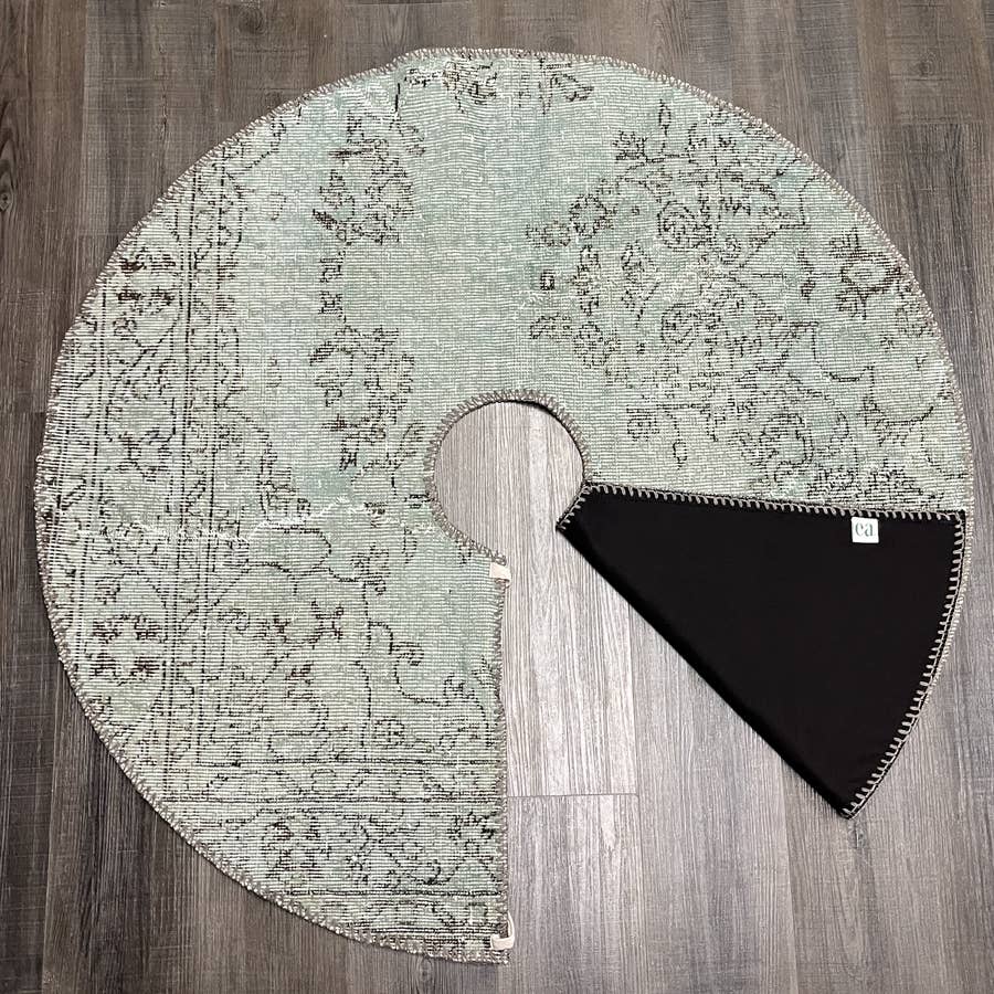 vintage rug christmas tree skirt