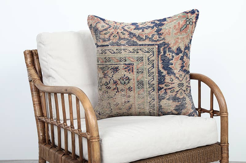 Pamela Vintage Rug Pillow Cover