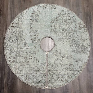 vintage rug christmas tree skirt