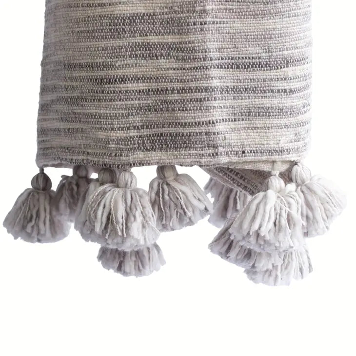 Tassel woven throw