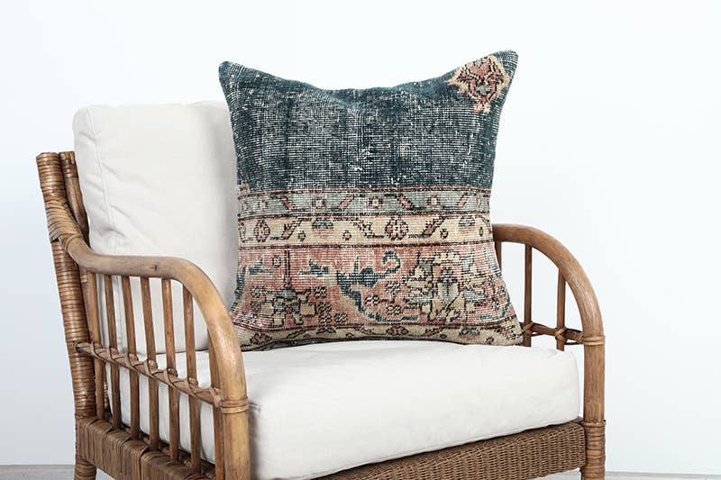 Norah Vintage Rug Pillow Cover